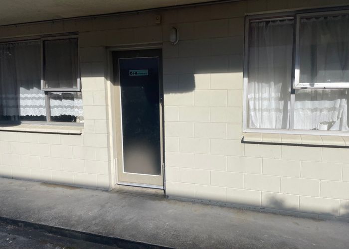  at 2/15 Harbutt Avenue, Mount Albert, Auckland City, Auckland