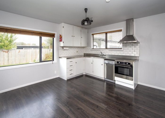  at 2/16 Claymore Street, Woolston, Christchurch City, Canterbury