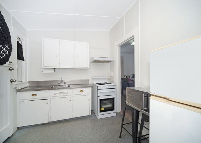  at 32 Awa Street, Otahuhu, Auckland