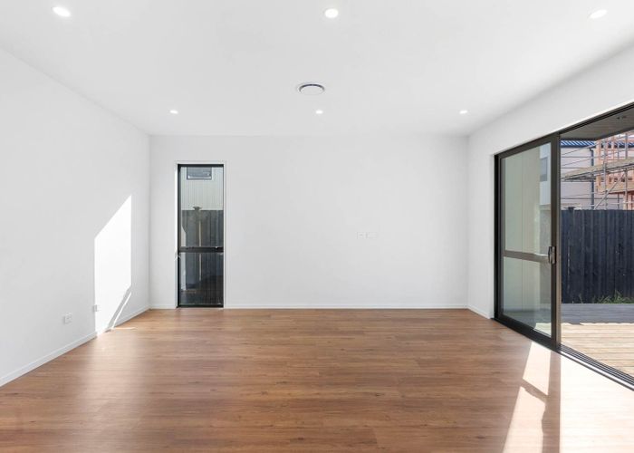  at 9  Shropshire Street, Karaka, Franklin, Auckland