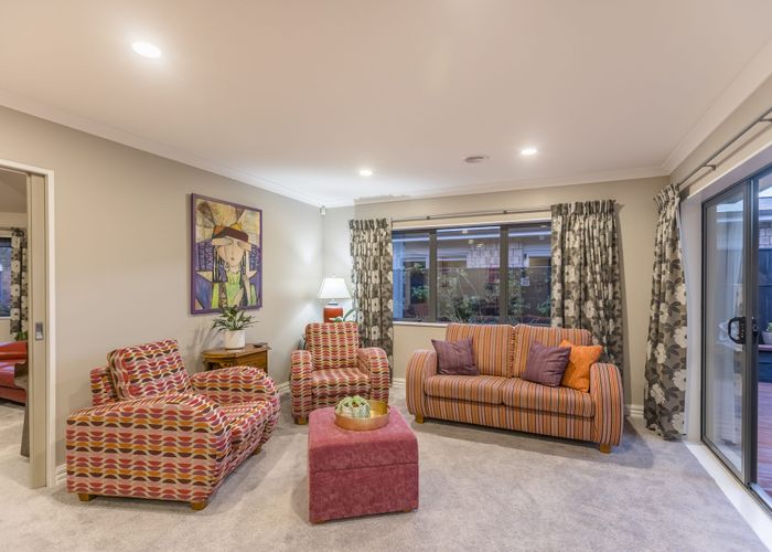  at 6 Trusham Court, Paraparaumu