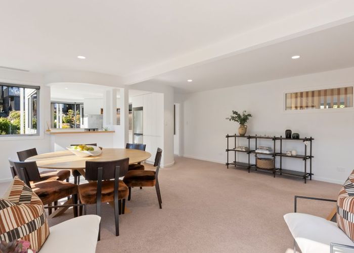  at 5 Cedar Drive, Kelvin Heights, Queenstown