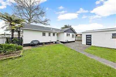  at 8 Cargill Street, Papakura, Papakura