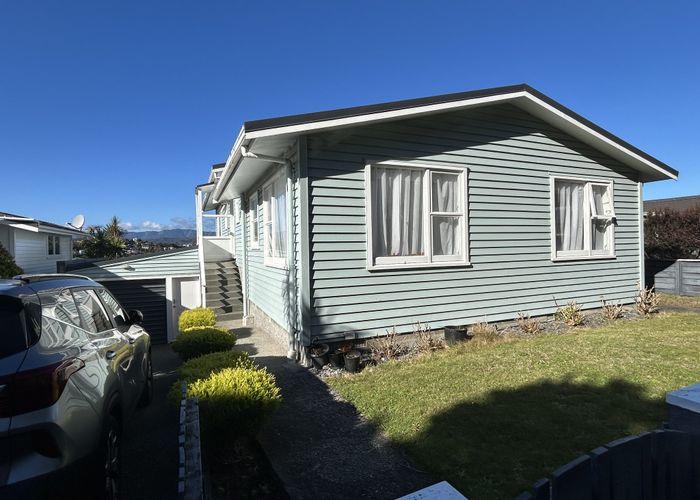  at 74 Akaroa Drive, Maupuia, Wellington, Wellington