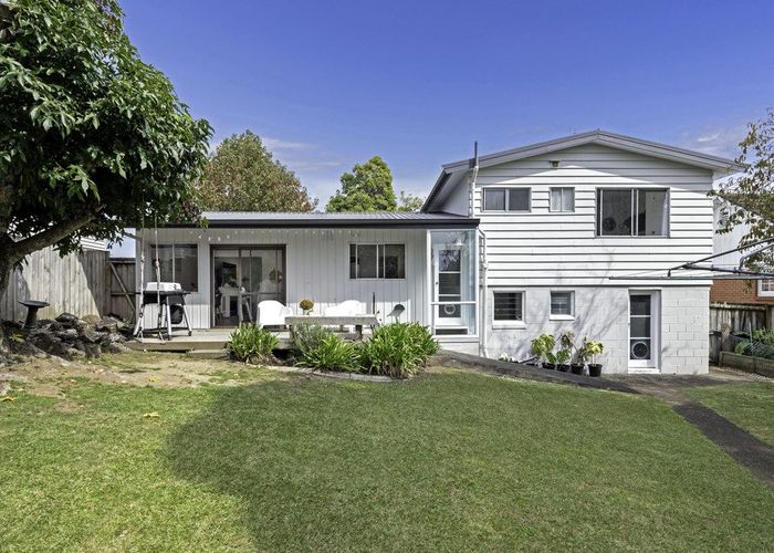  at 9 Juliet Avenue, Howick, Manukau City, Auckland