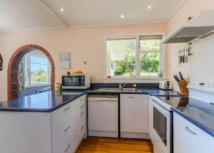 at 8 Roy Crescent, Concord, Dunedin