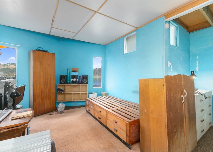  at 221 Ravensbourne Road, Ravensbourne, Dunedin