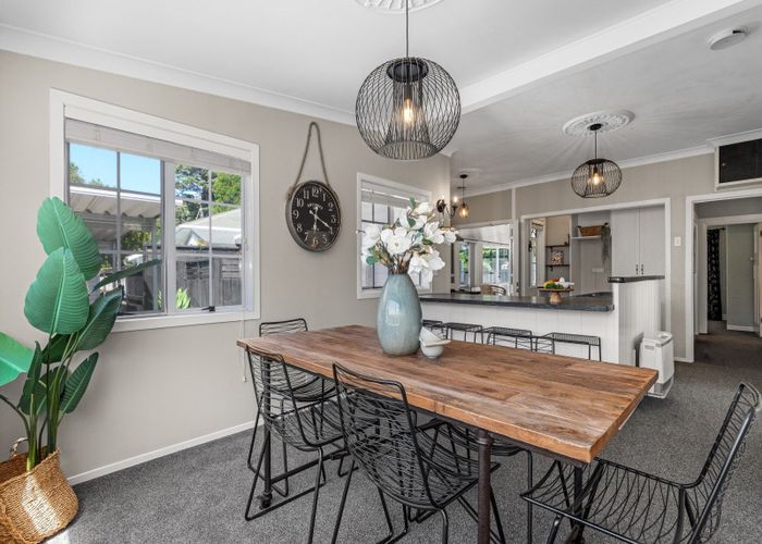  at 92 Eighteenth Avenue, Avenues, Tauranga, Bay Of Plenty
