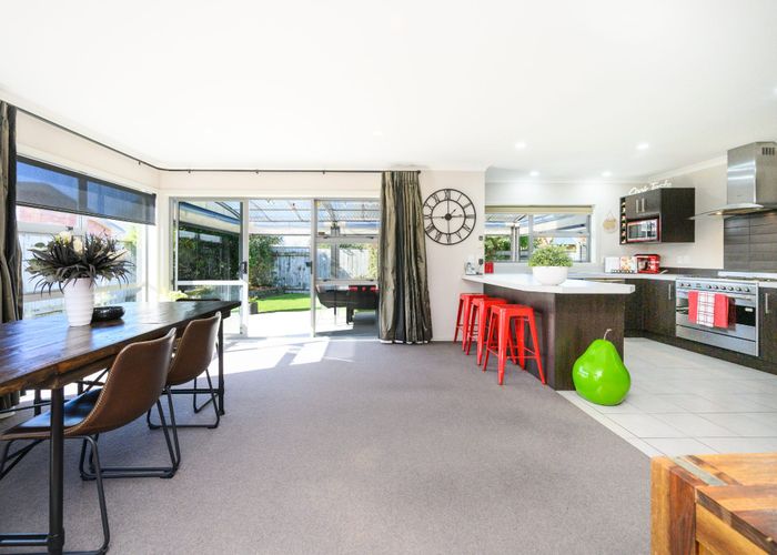  at 99 Schnell Drive, Kelvin Grove, Palmerston North, Manawatu / Whanganui