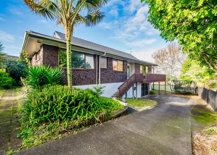  at 6 Lewisham Street, Highland Park, Auckland