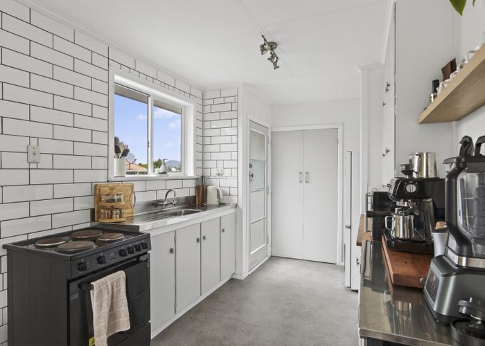  at 60 Rosendale Avenue, Spotswood, New Plymouth, Taranaki