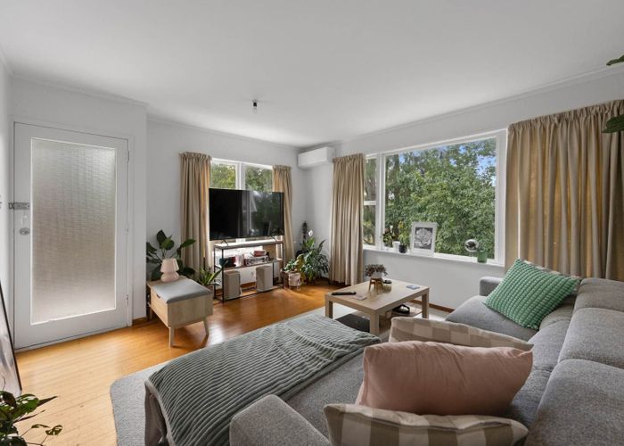  at 4/1058 Great North Road, Point Chevalier, Auckland City, Auckland