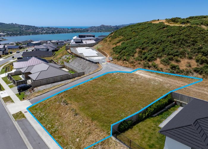  at 25 Te Hoiere Street, Aotea, Porirua, Wellington