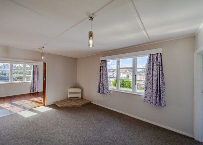  at 27 Russell Road, Marewa, Napier, Hawke's Bay