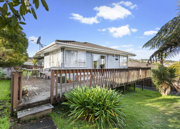  at 30 Newham Place, Henderson, Auckland
