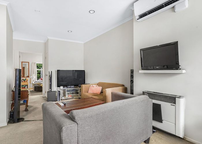  at 2/46 Peachgrove Road, Hamilton East, Hamilton