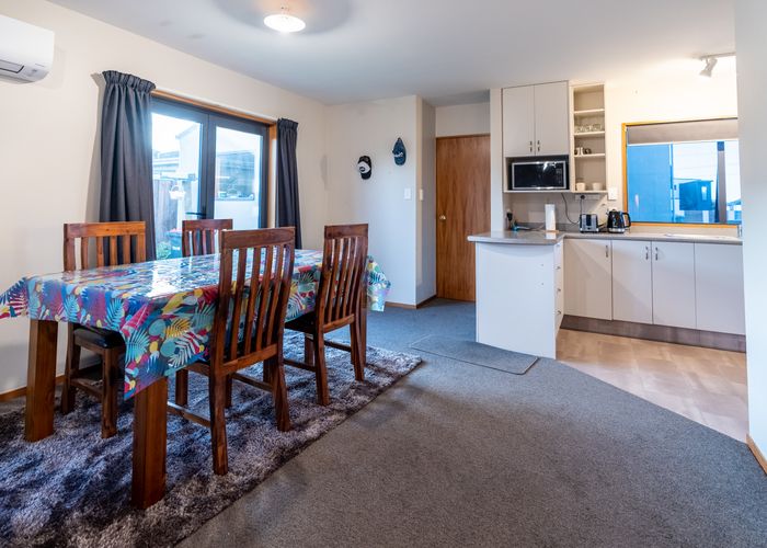  at 2/106 Ruskin Street, Addington, Christchurch
