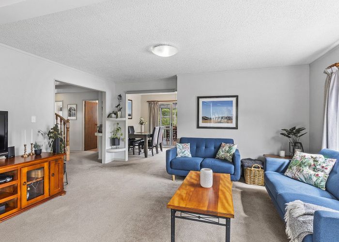  at 52 Hazlewood Avenue, Karori, Wellington