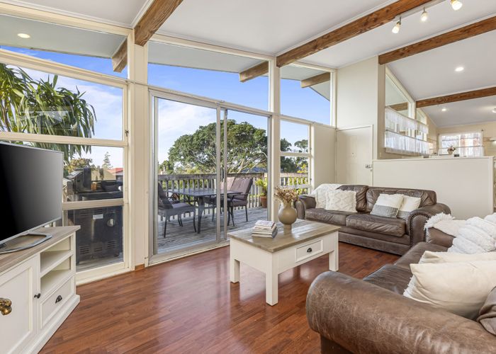  at 6 Illana Place, Ranui, Waitakere City, Auckland