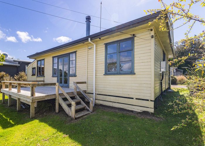  at 30 MacKenzie Street, National Park, Ruapehu, Manawatu / Whanganui