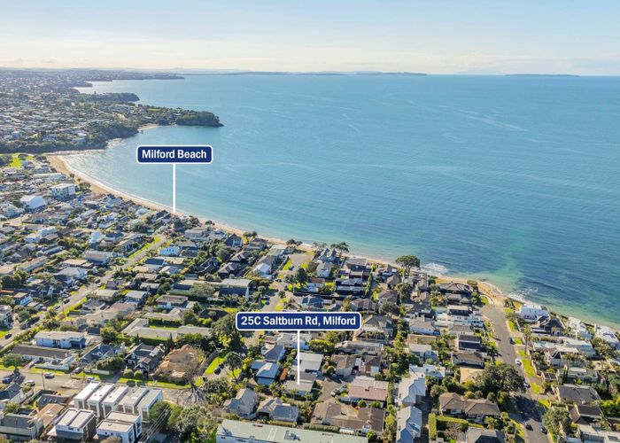  at 25C Saltburn Road, Milford, Auckland