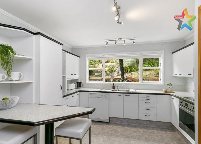  at 37 Woodhouse Avenue, Karori, Wellington