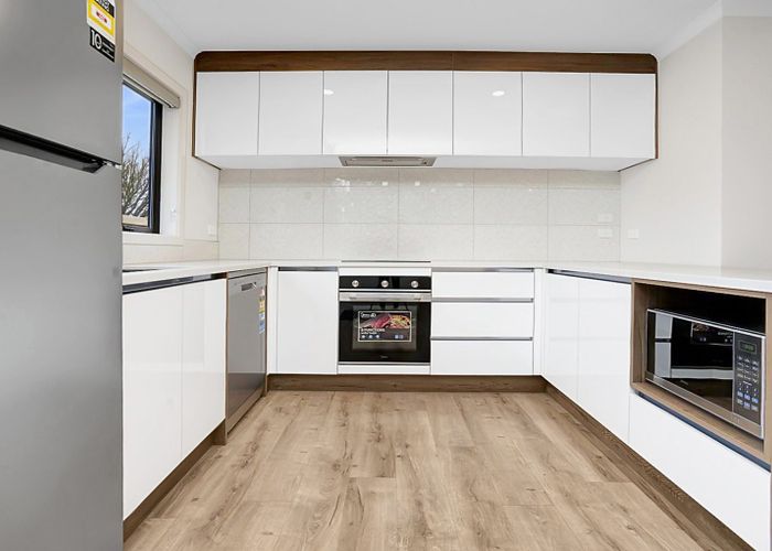  at 1/20 Yorkshire Rd - Rm E, Silverdale, Hamilton, Waikato