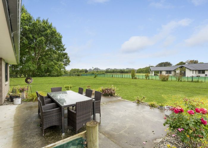  at 81 Halls Road, Pahiatua