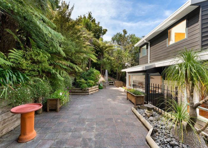  at 5a Gannet Point, Rothesay Bay, North Shore City, Auckland