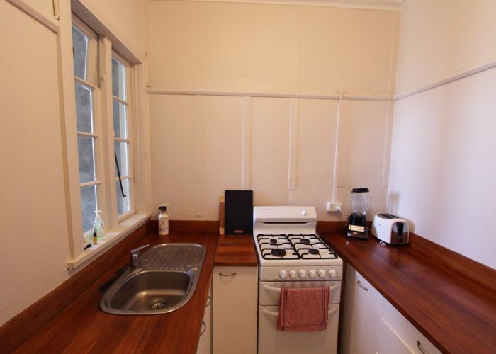  at 2/136 Evans Bay Parade, Roseneath, Wellington, Wellington