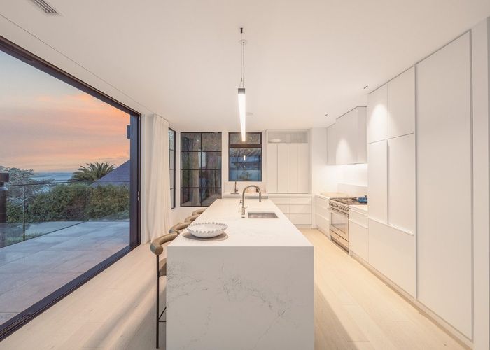  at 8a Beachville Road, Redcliffs, Christchurch City, Canterbury