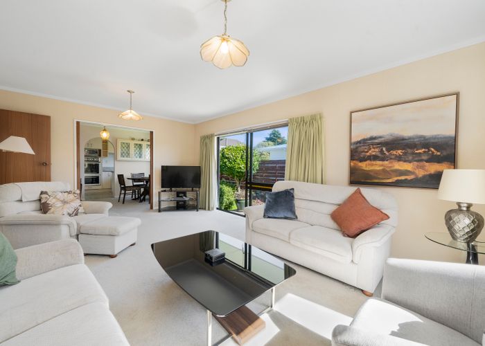  at 5/25 Whites Line West, Woburn, Lower Hutt
