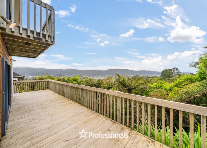  at 6 Avonlea Grove, Belmont, Lower Hutt, Wellington