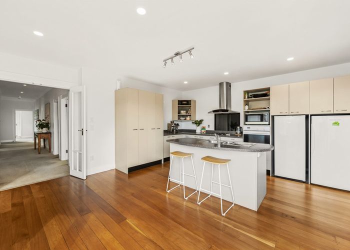  at 21 Argentine Avenue, Miramar, Wellington
