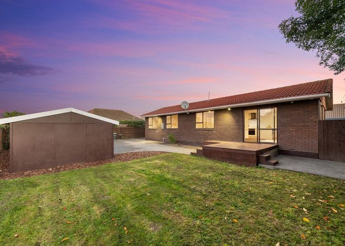  at 2/30A Manning Place, Woolston, Christchurch City, Canterbury