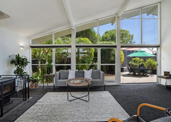  at 94 Barrack Road, Mount Wellington, Auckland City, Auckland