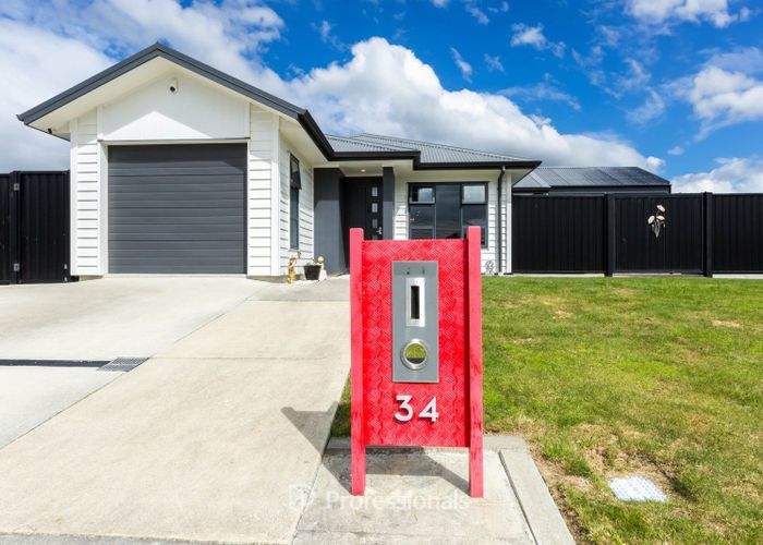  at 34 Filmer Crescent, Wallaceville, Upper Hutt