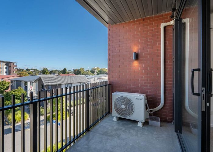  at 201/38A Fraser Avenue, Northcote, North Shore City, Auckland