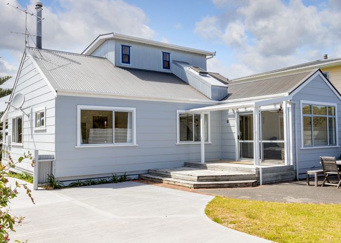  at 14 Tamarisk Drive, Riversdale Beach, Masterton