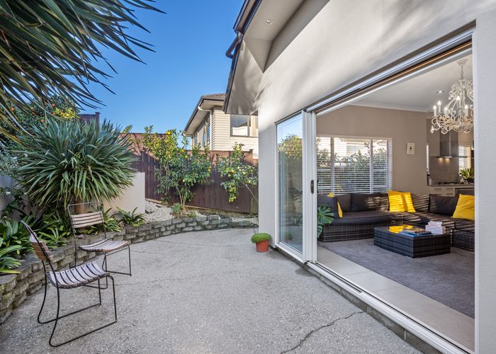  at 5 Chateau Rise, Flat Bush, Auckland
