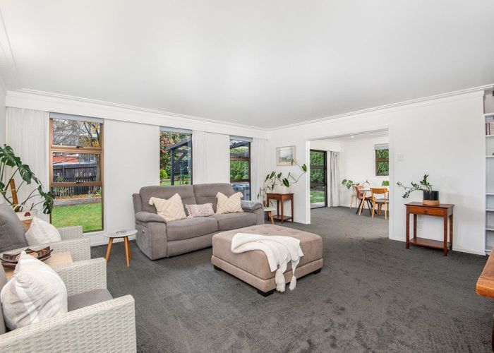  at 3 Granville Terrace, Belleknowes, Dunedin