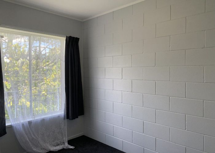  at 3/9 Alston Avenue, Kelston, Waitakere City, Auckland