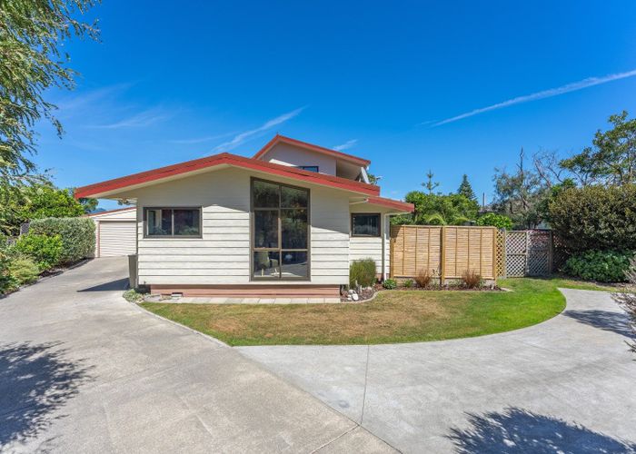  at 91 Atkinson Avenue, Otaki Beach, Otaki