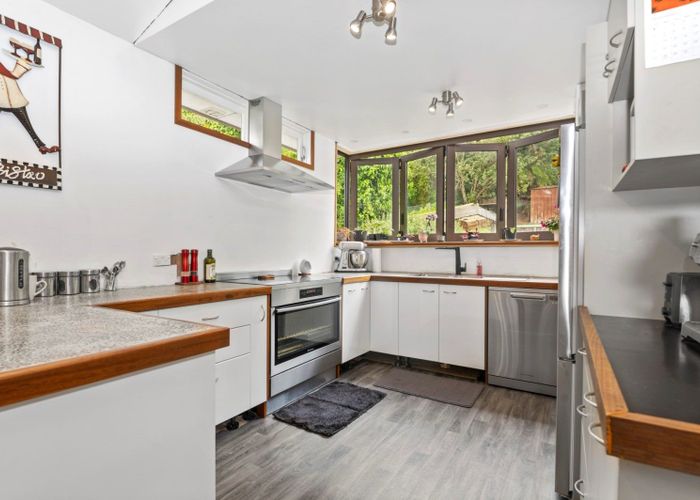  at 33 Gordon Road, Western Heights, Rotorua