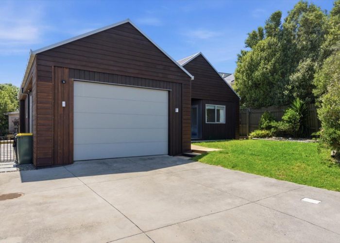  at 211 Pukehina Parade, Pukehina, Western Bay Of Plenty, Bay Of Plenty