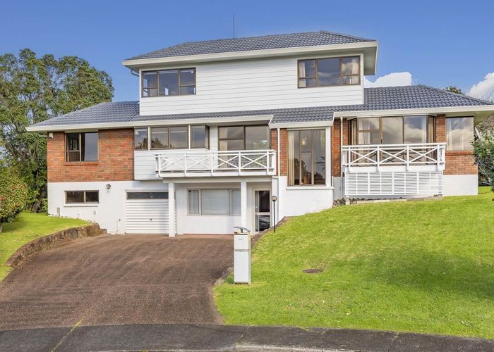  at 19 Tarahanga Street, Northcote, North Shore City, Auckland