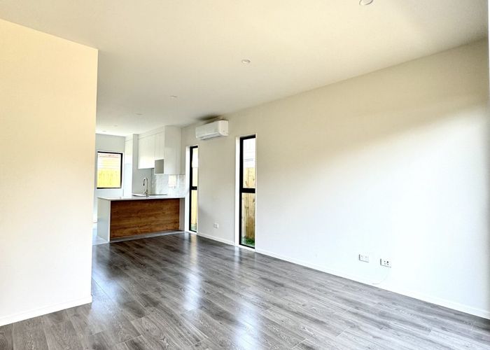  at 4/3 Harwell Place, Mangere East, Manukau City, Auckland