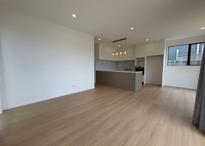  at 106 Waekahu Road, Westgate, Waitakere City, Auckland