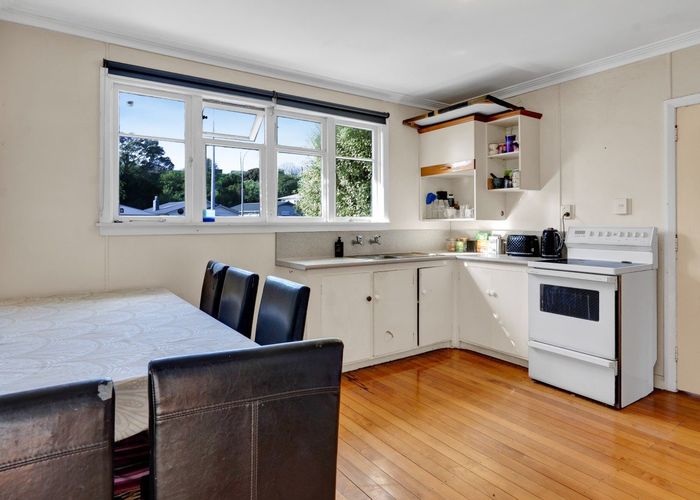  at 2 Awanui Street, Merrilands, New Plymouth