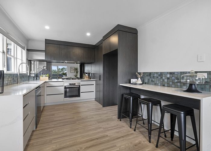  at 390 Mangorei Road, Merrilands, New Plymouth
